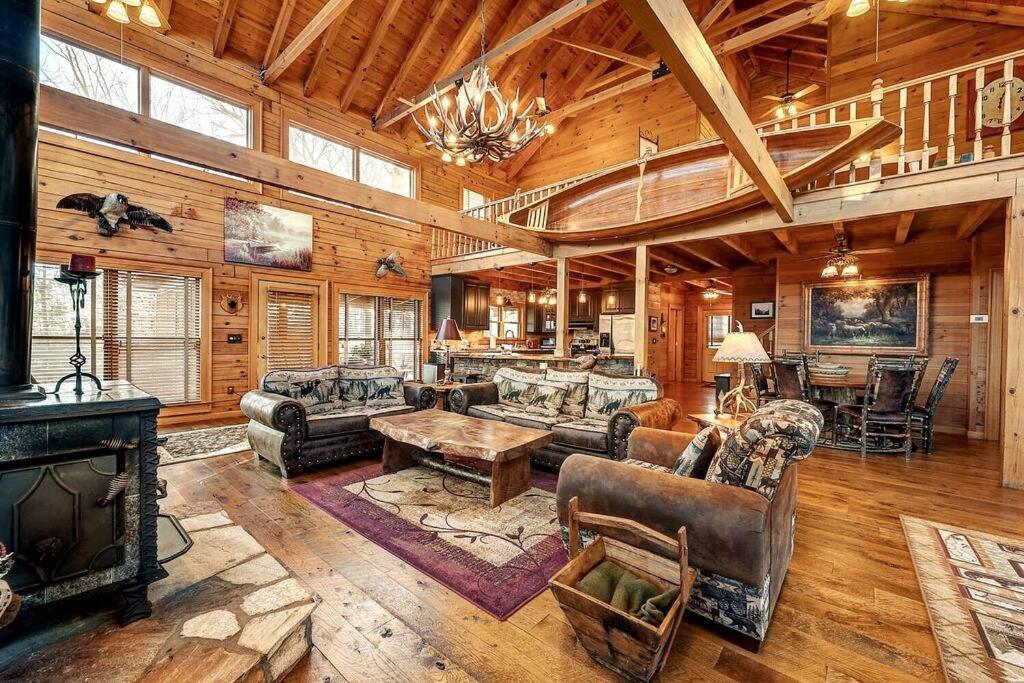 Blue Ridge Bliss- Spacious Cabin, Pets, Hot Tub! Εξωτερικό φωτογραφία