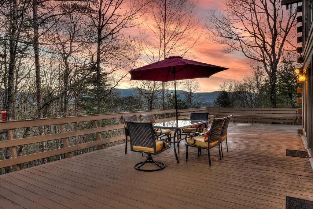 Blue Ridge Bliss- Spacious Cabin, Pets, Hot Tub! Εξωτερικό φωτογραφία