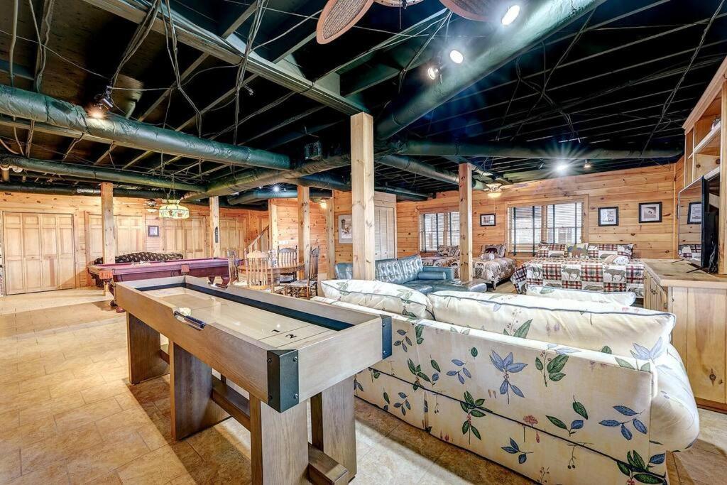 Blue Ridge Bliss- Spacious Cabin, Pets, Hot Tub! Εξωτερικό φωτογραφία