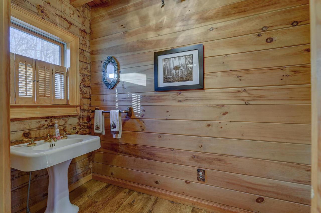 Blue Ridge Bliss- Spacious Cabin, Pets, Hot Tub! Εξωτερικό φωτογραφία