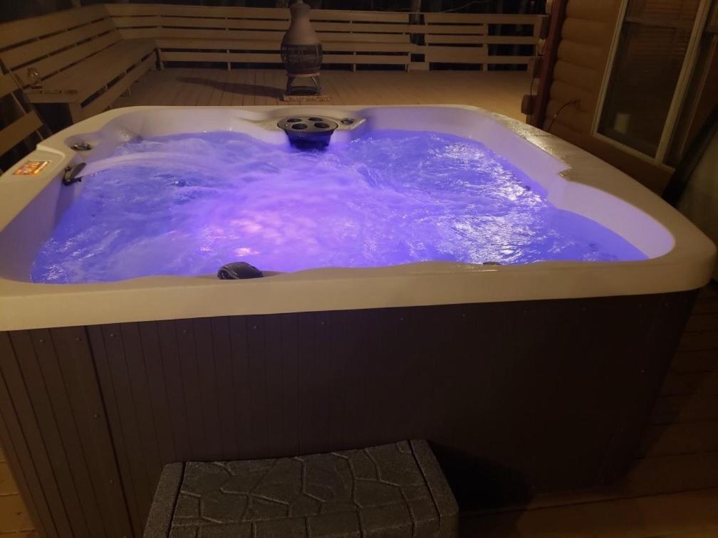 Blue Ridge Bliss- Spacious Cabin, Pets, Hot Tub! Εξωτερικό φωτογραφία